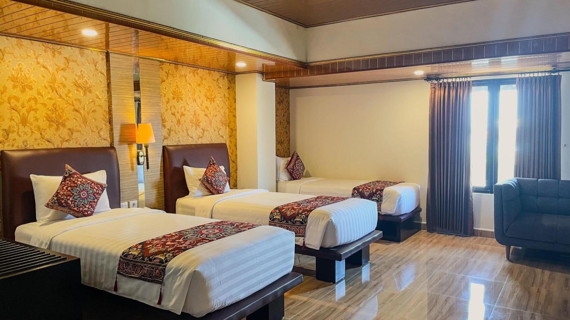 Hotel The Tandibayang &