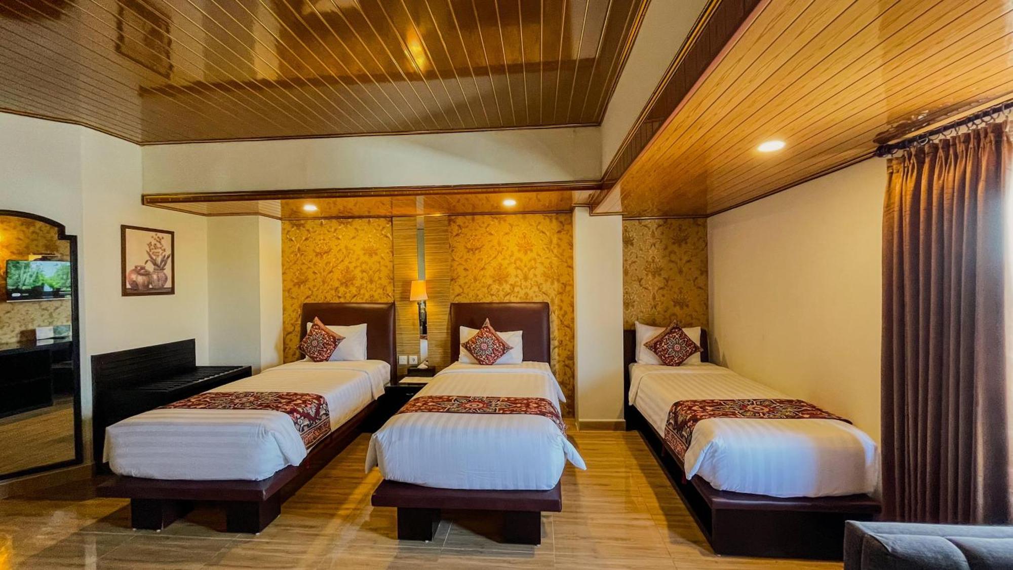 Hotel The Tandibayang & 3*