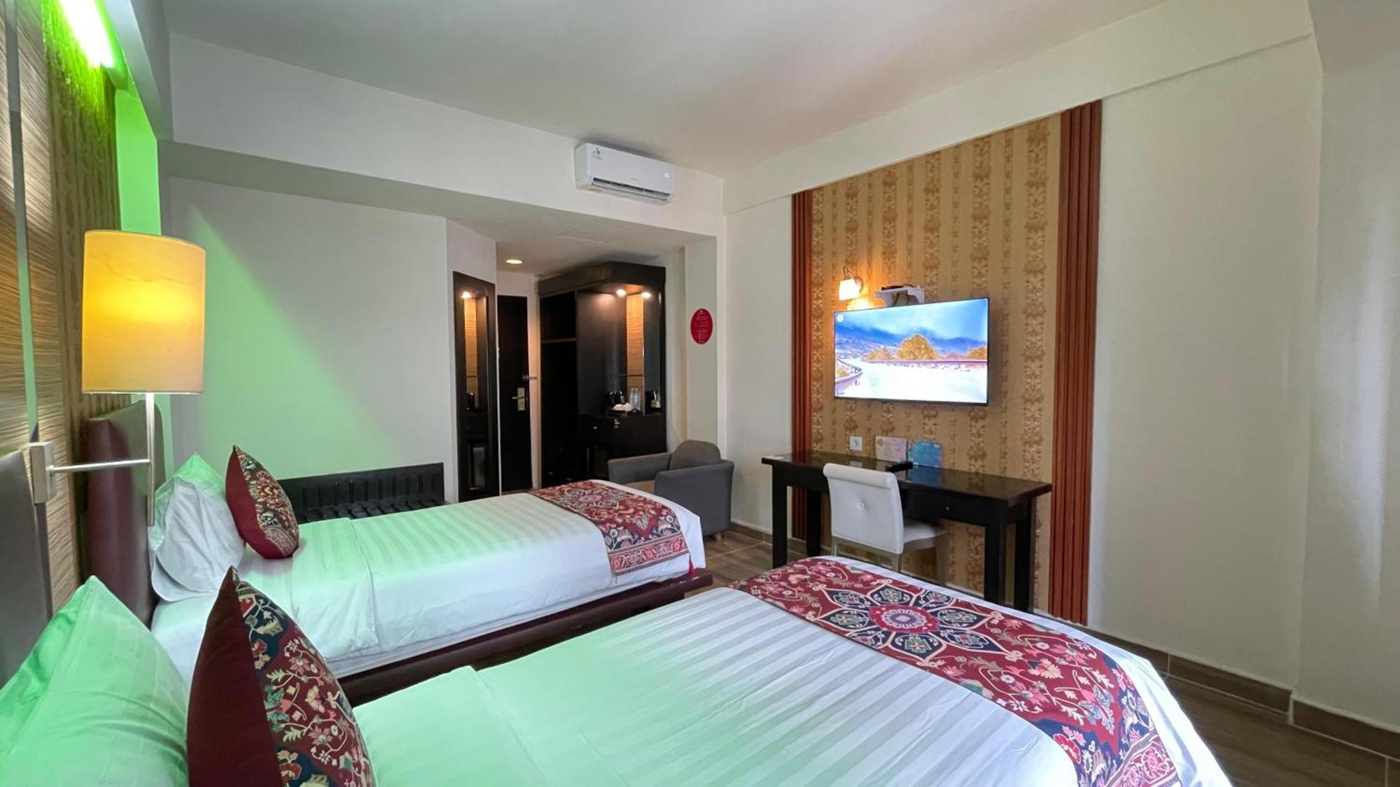 The Tandibayang & Hotel