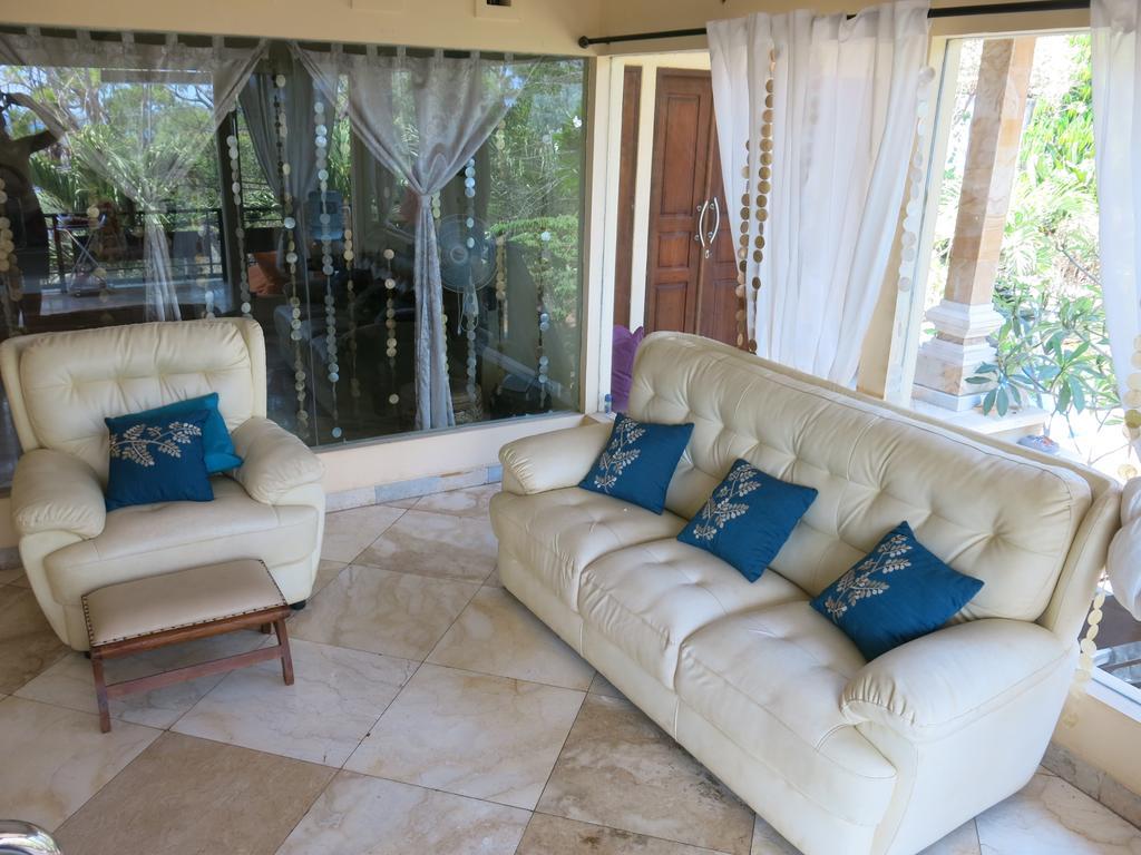 Pt Putra Momongan Menyelam Scuba Guest house Amed (Bali)