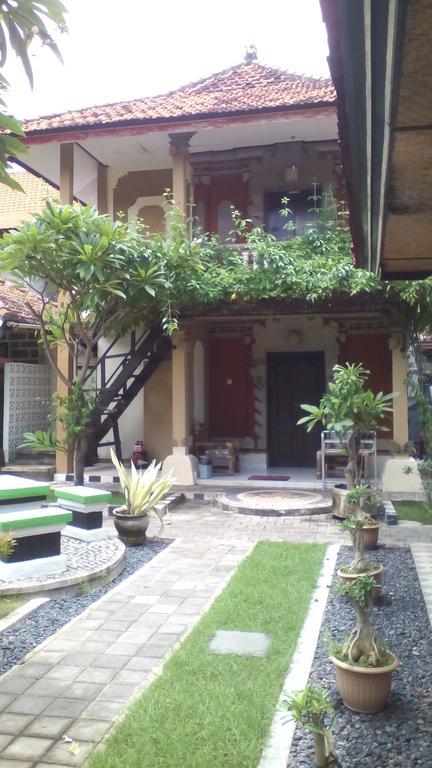 Puri Mandhara Lovina (Bali)