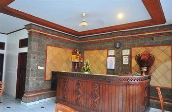 Sandat Kuta Hotel 3*