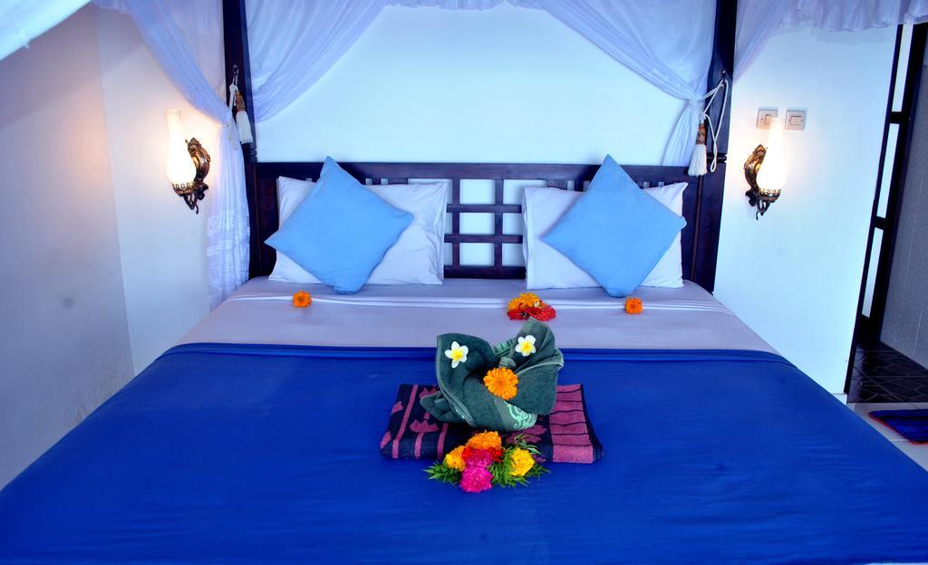 Titi Sedana Amed (Bali)