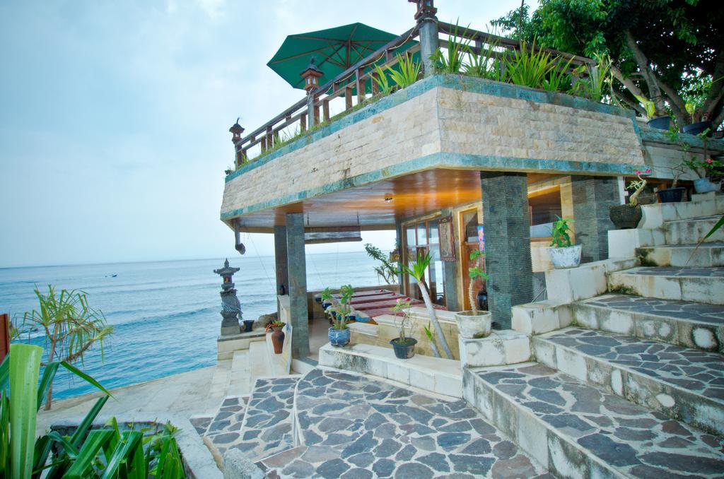 Mushroom Hotel 3*