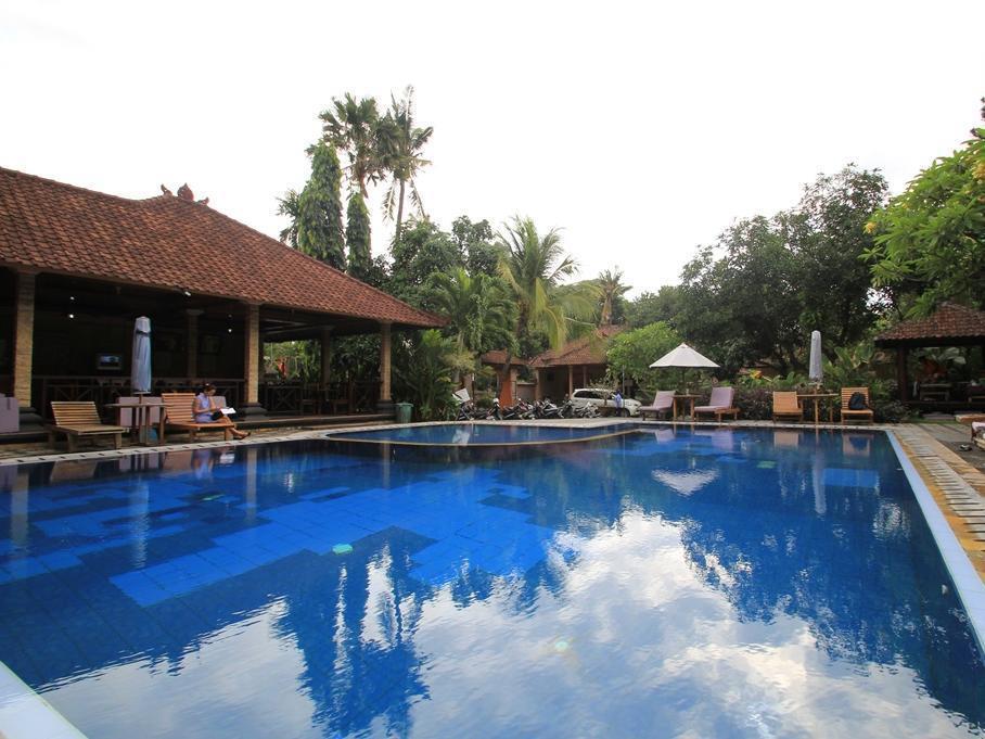 Lusa At Kuta Hotel 3*