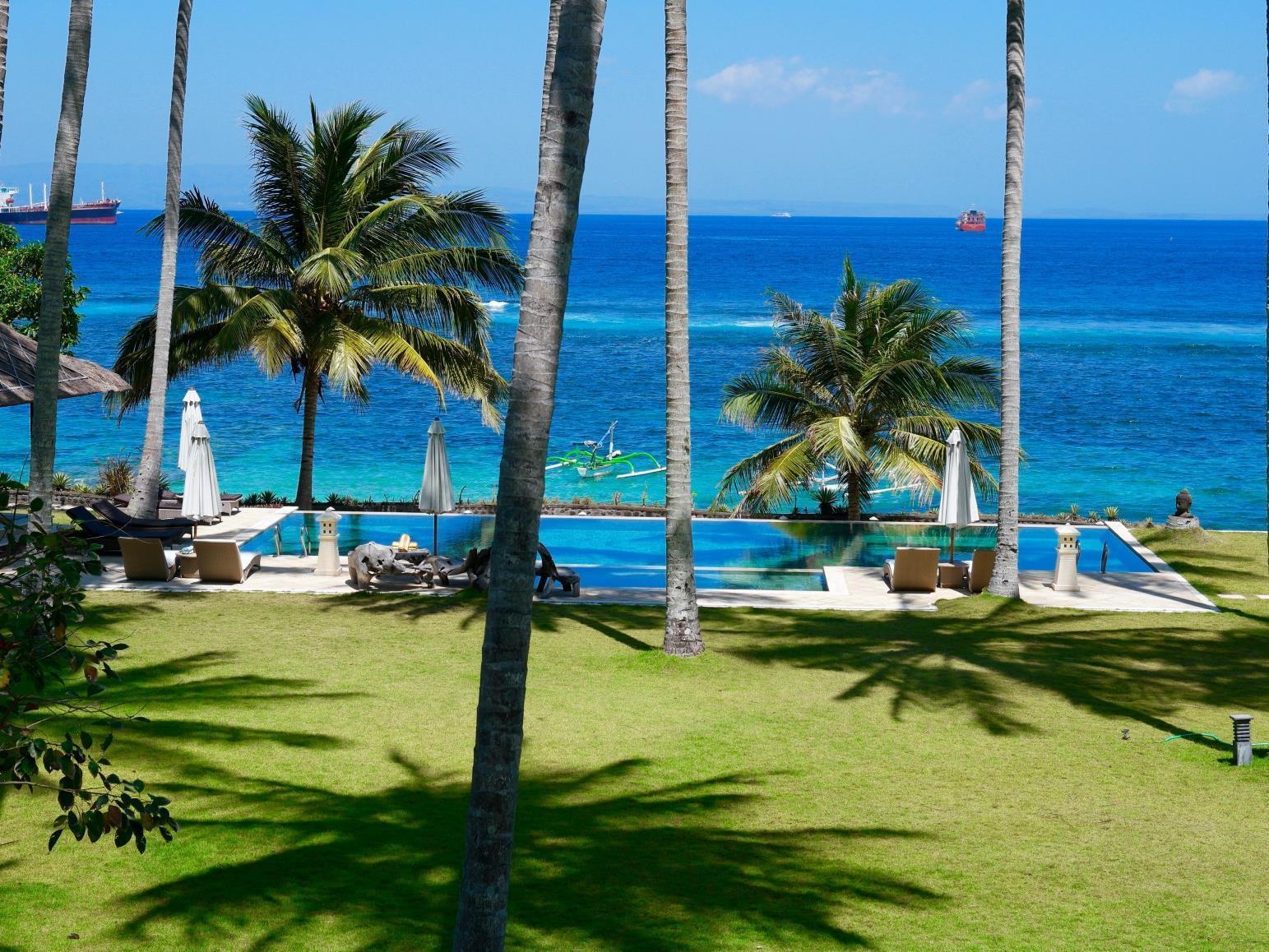 Resort Beachfront Citakara Sari 4*