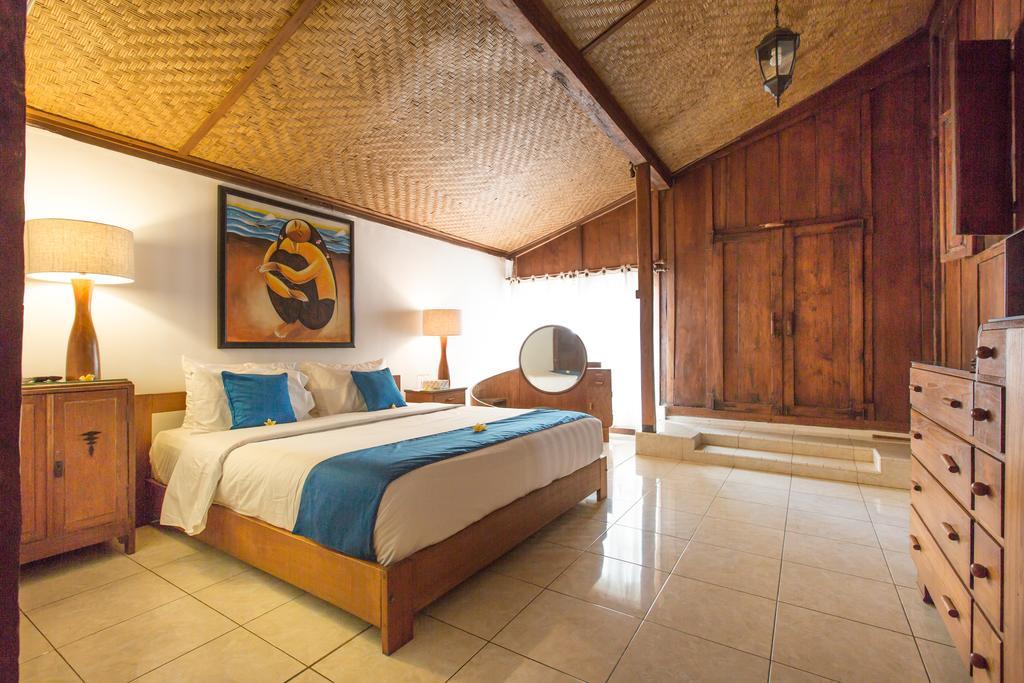 Joglo Rossi Villa Legian (Bali)