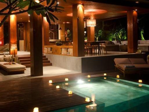 Reddoor Bali Hotel