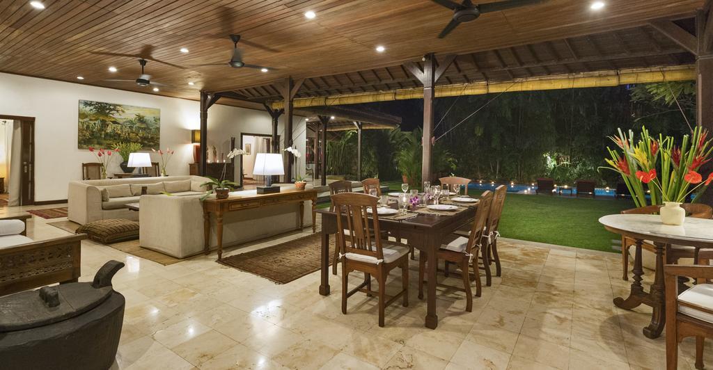 Eight Villa *
