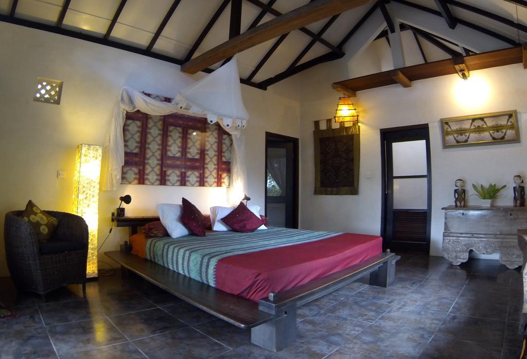 Gangga Karangasem (Bali)