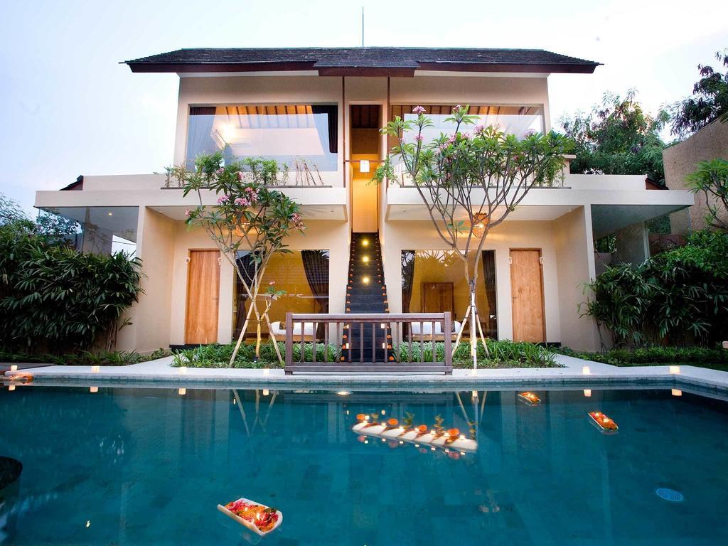 Villa Cokelat *