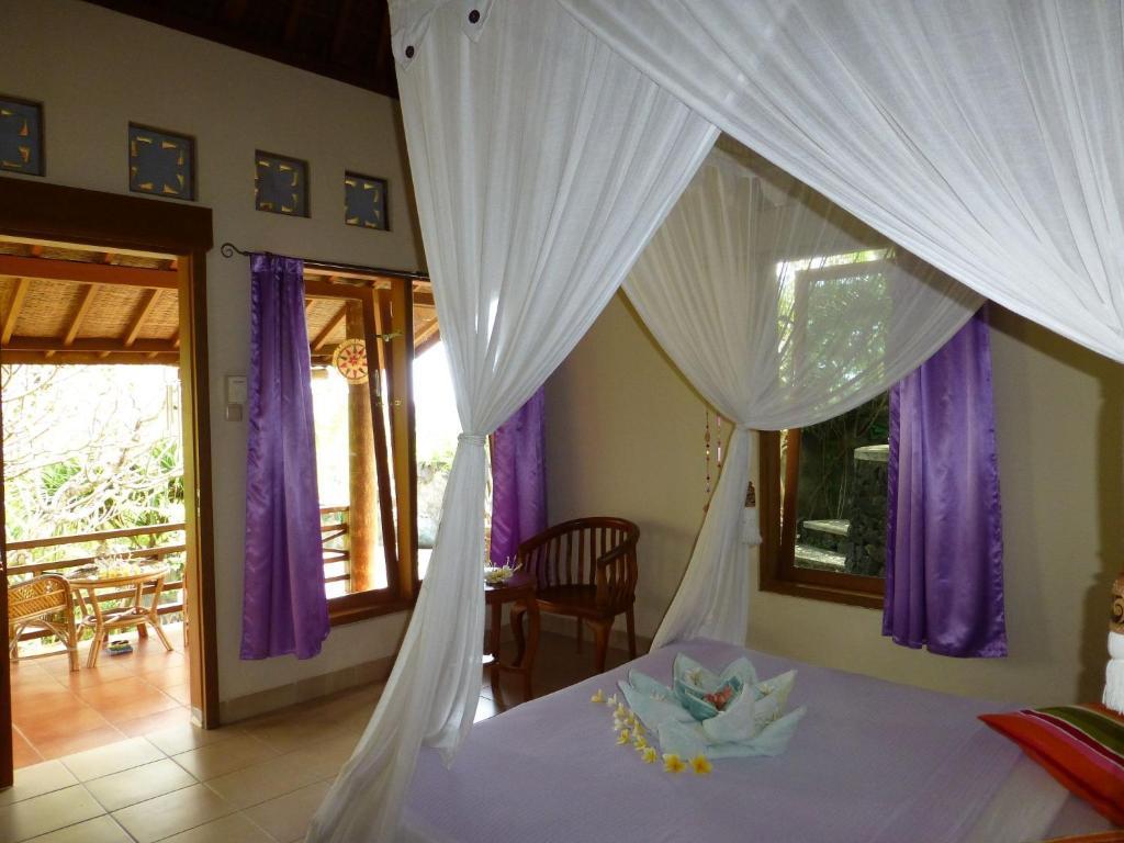 Sananda 3* Lovina (Bali)