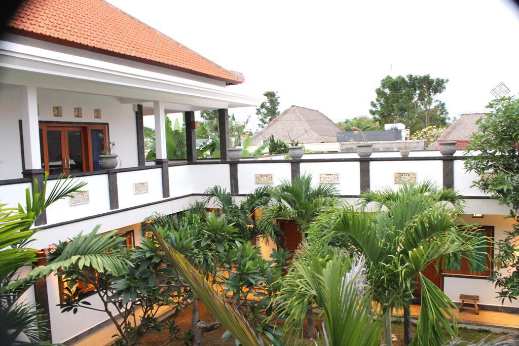 Wisma tamu Ayu *