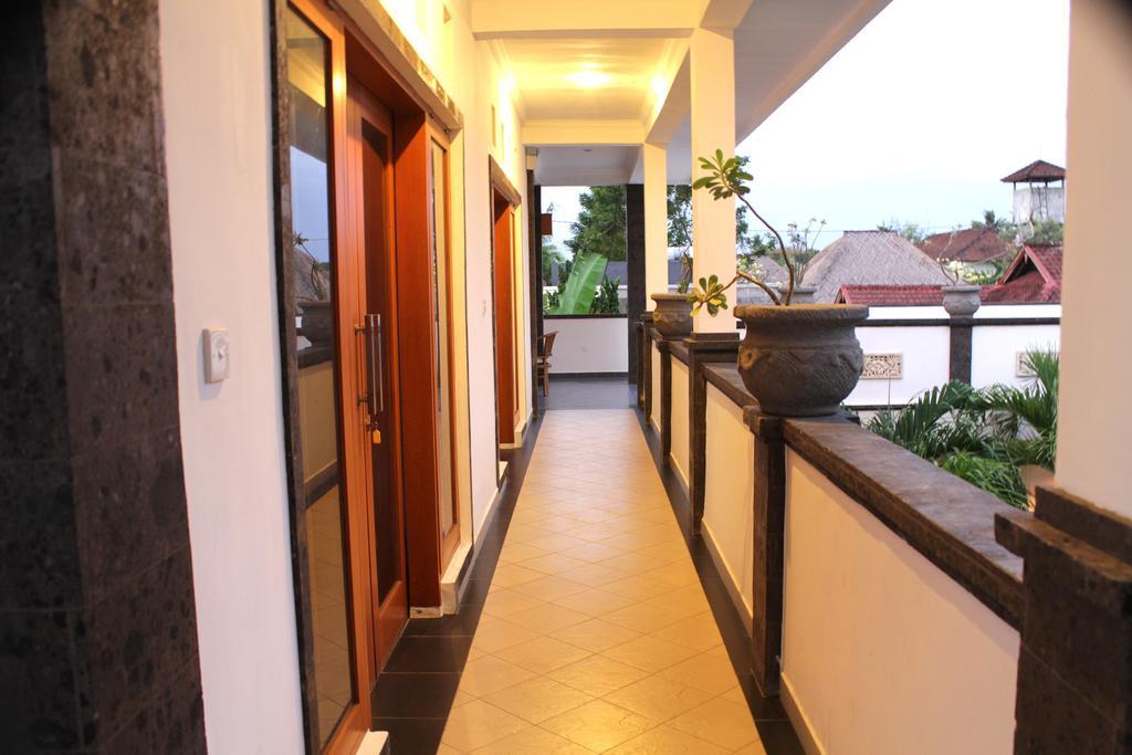 Ayu * Sanur (Bali)