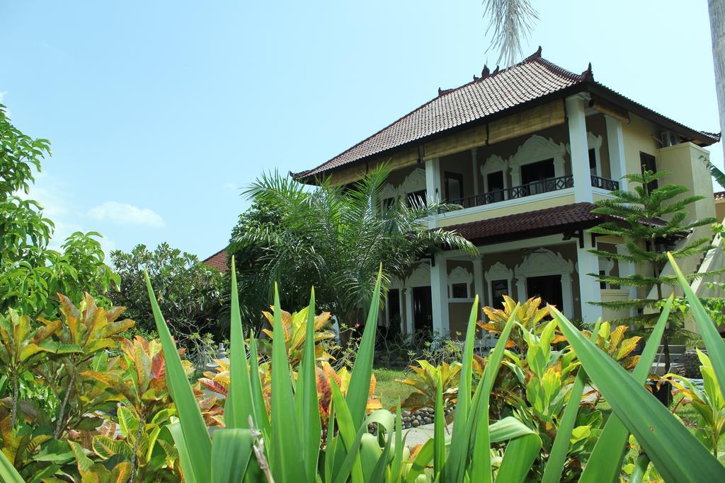Mans & 3* Pemuteran (Bali)