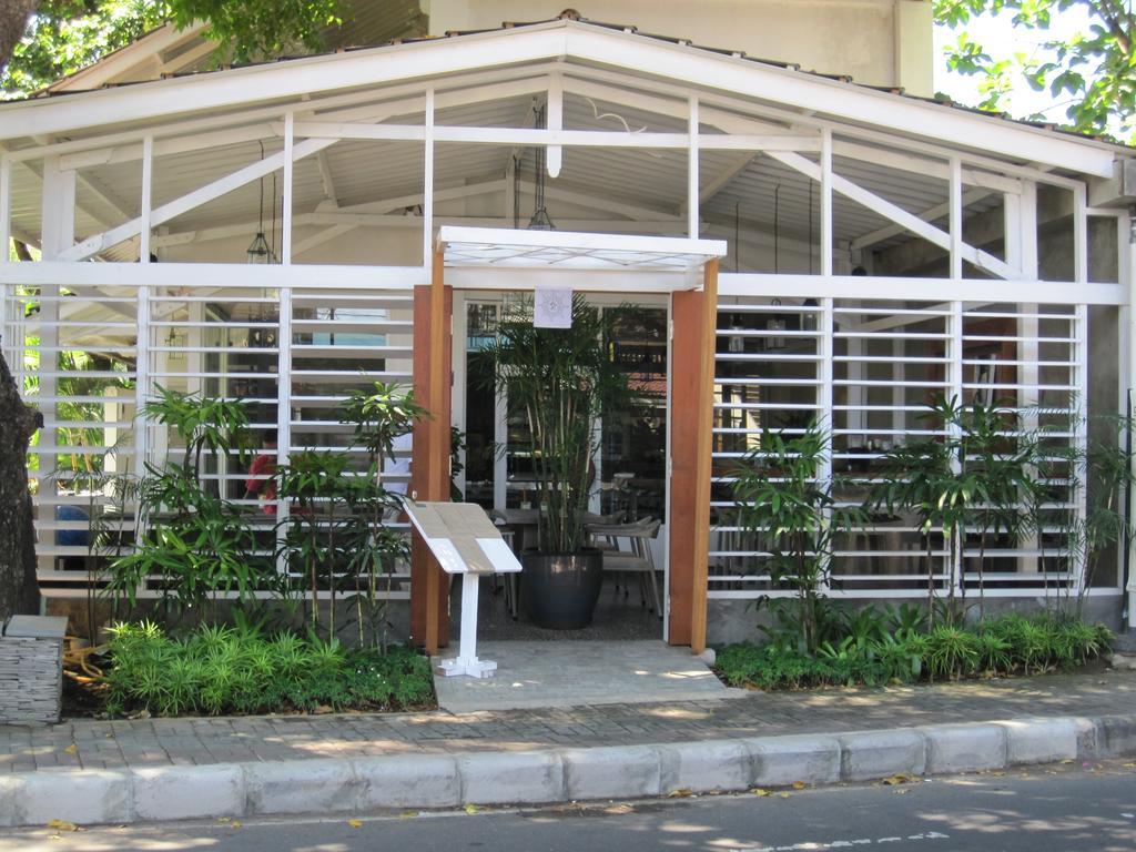 Kejora Beachfront Villa *