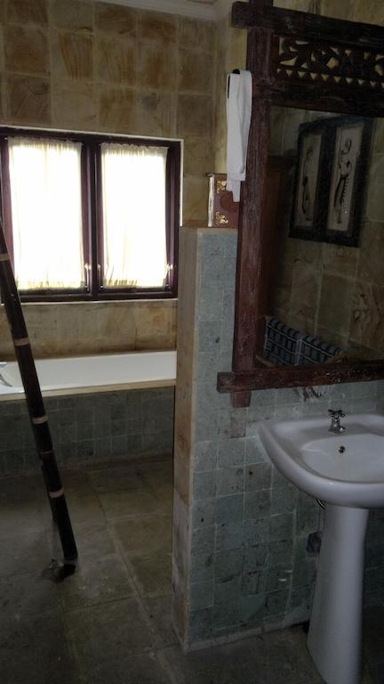 Guest house Padang Padang Surf 3*