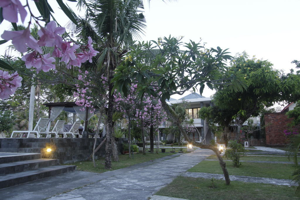 Alit And Sanur (Bali)