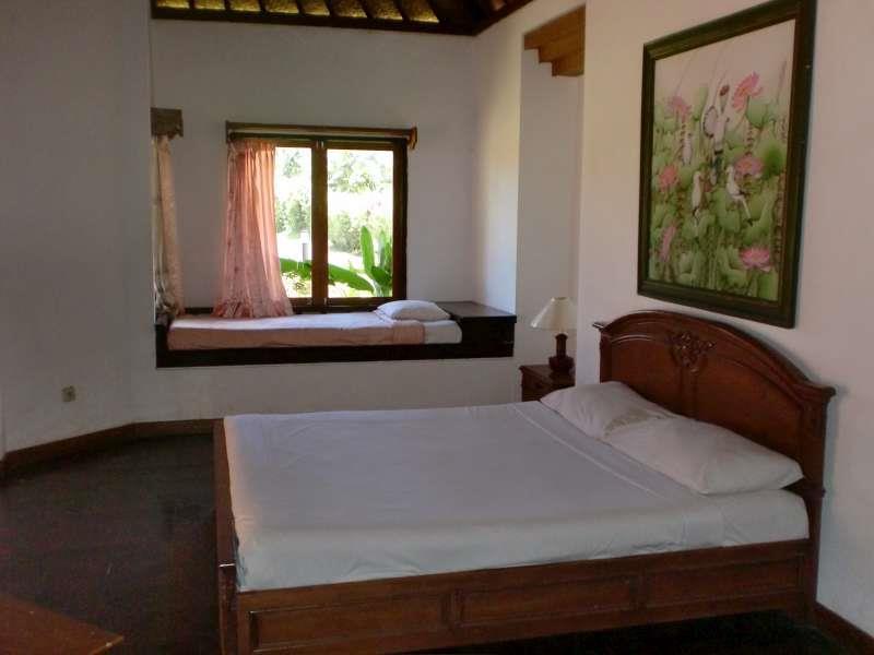 Enjung Beji