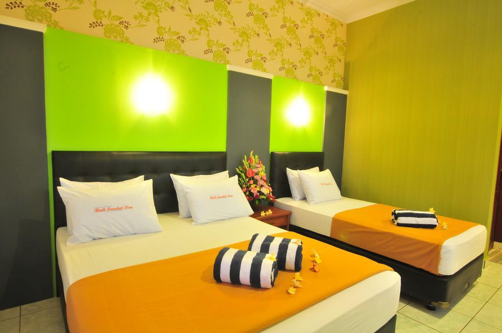 Hotel Sandat Kuta 3*