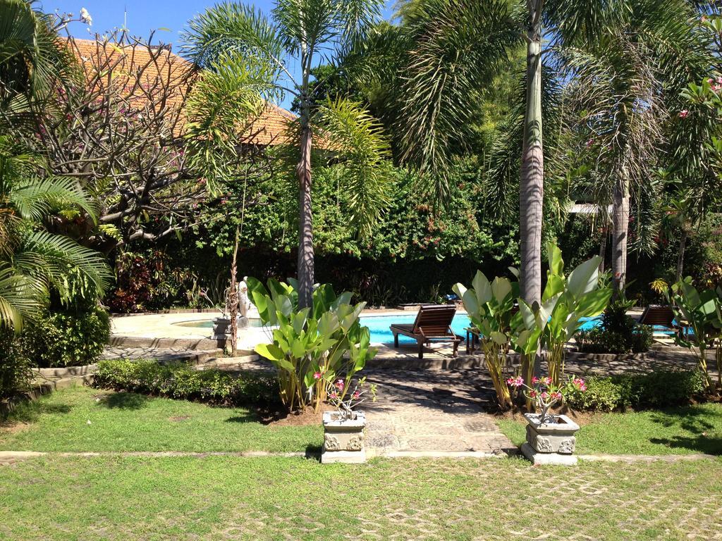 Hotel Astina 2*