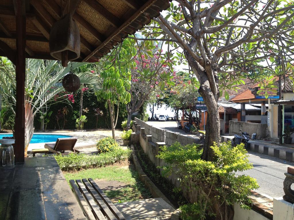 Astina Lovina (Bali)