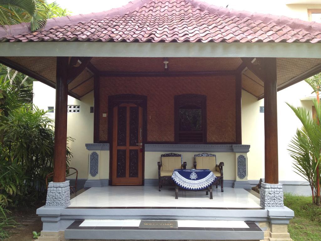 Astina Lovina (Bali)