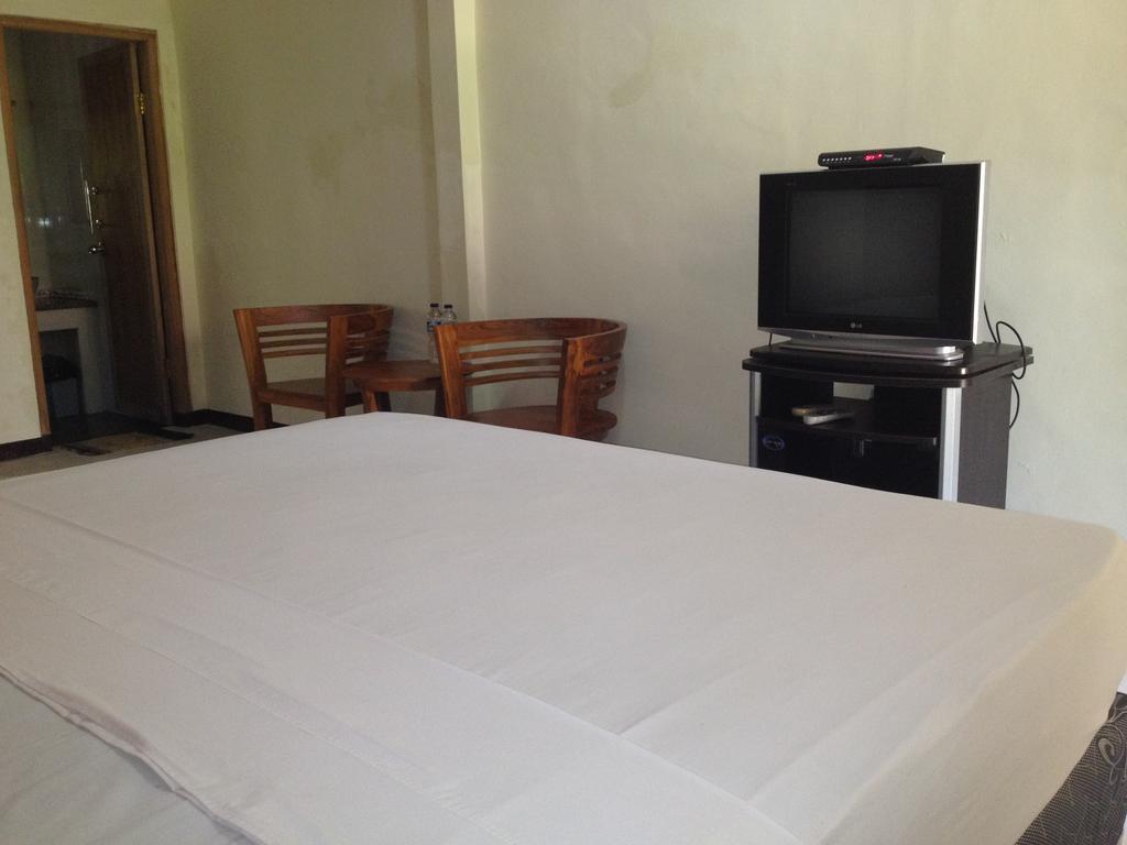 Hotel Astina 2*