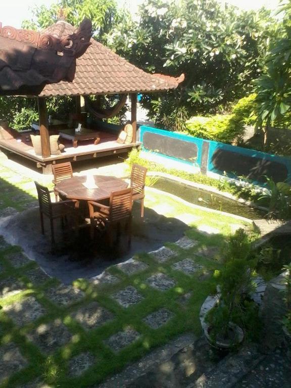 Bo's Bungalows And Restaurant BALI
