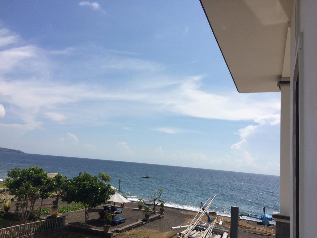 Rivera Beach Amed (Bali)
