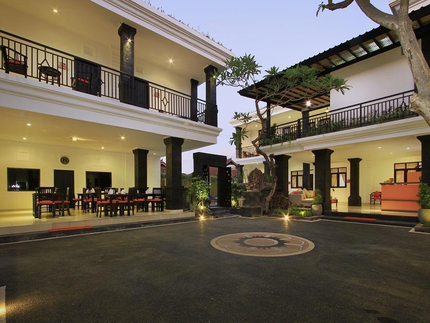 Kubu Anyar Hotel 3*