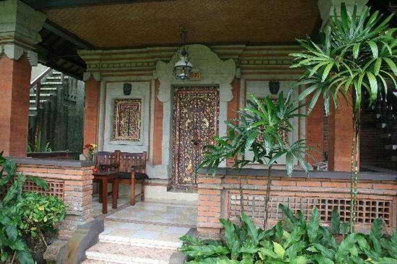 Hotel Cendana & By Mahaputra 3*