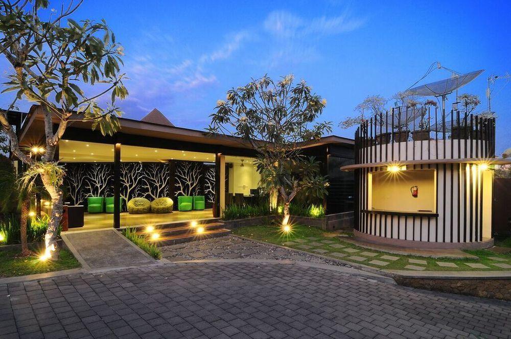 Parkside Denbukit & Hotel