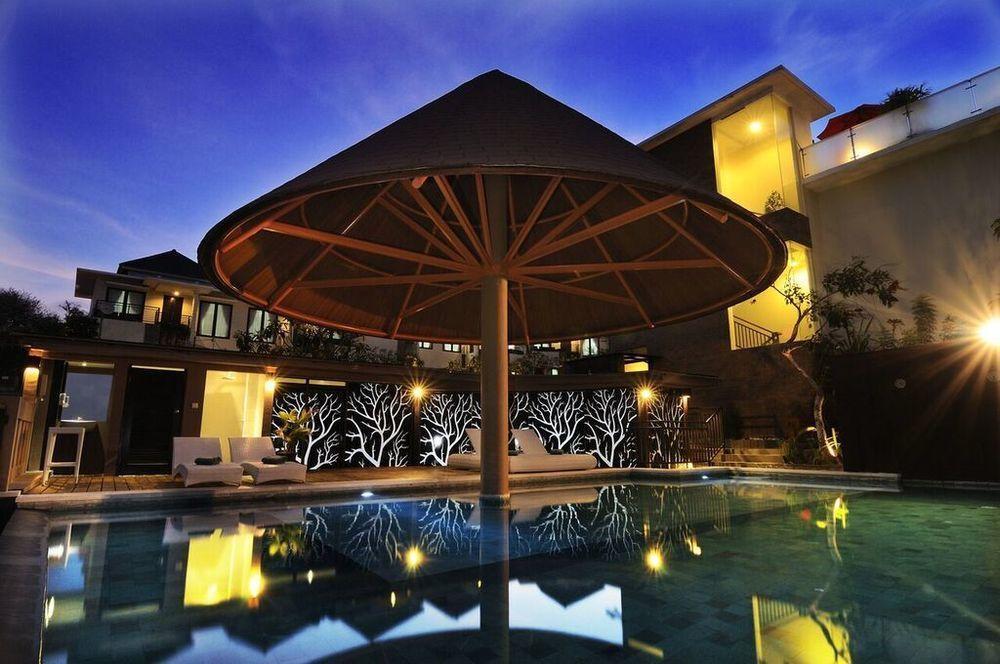 Parkside Denbukit & Hotel Jimbaran (Bali)