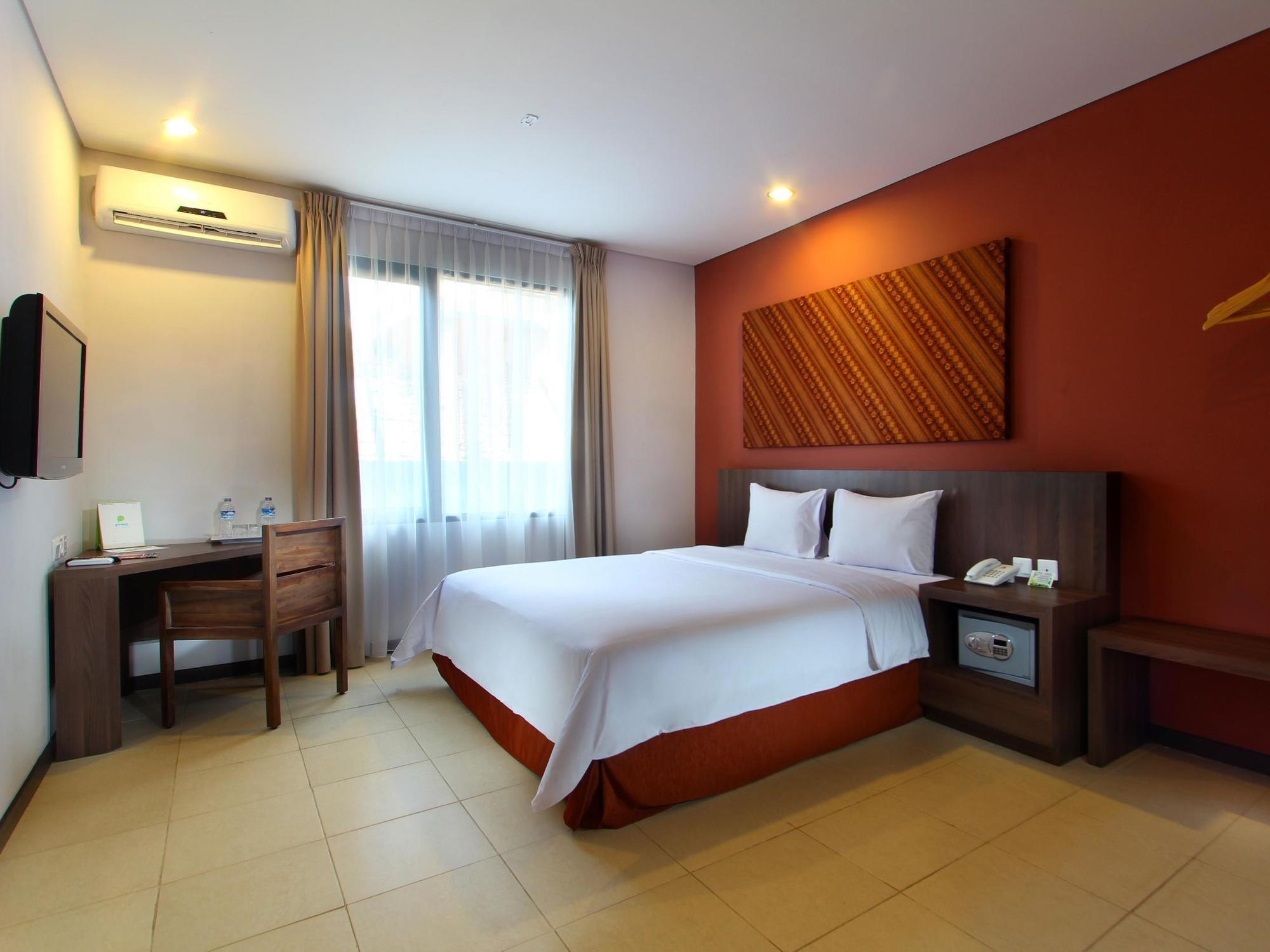 Praja Hotel 2*