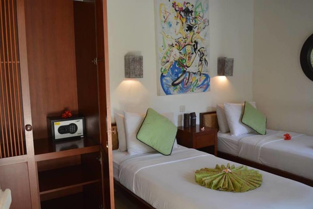 Garden Hotel 3*