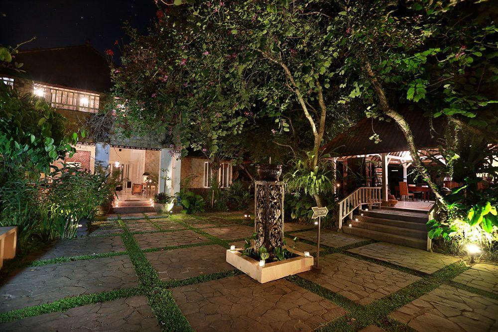 Garden Hotel