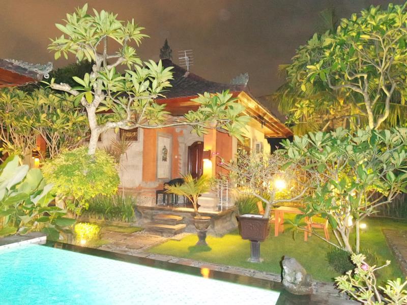 Tirta Ening Agung 3* Sanur (Bali)