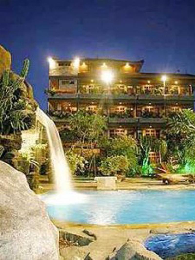 Green Garden Hotel 2*