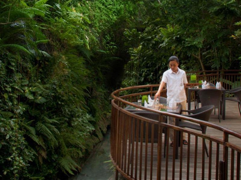 Komaneka At Rasa Sayang Resort 4*