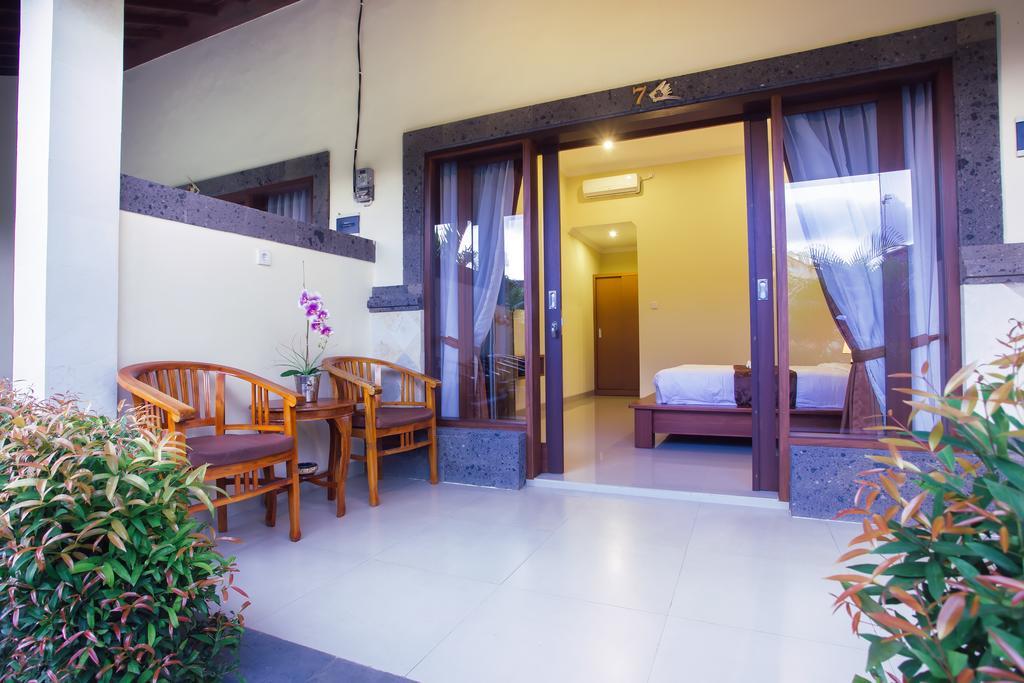Guest house Ayu 2 *