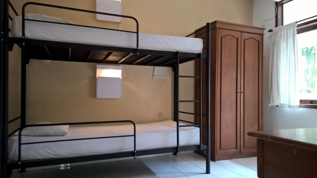 Hotel Ratna 2*