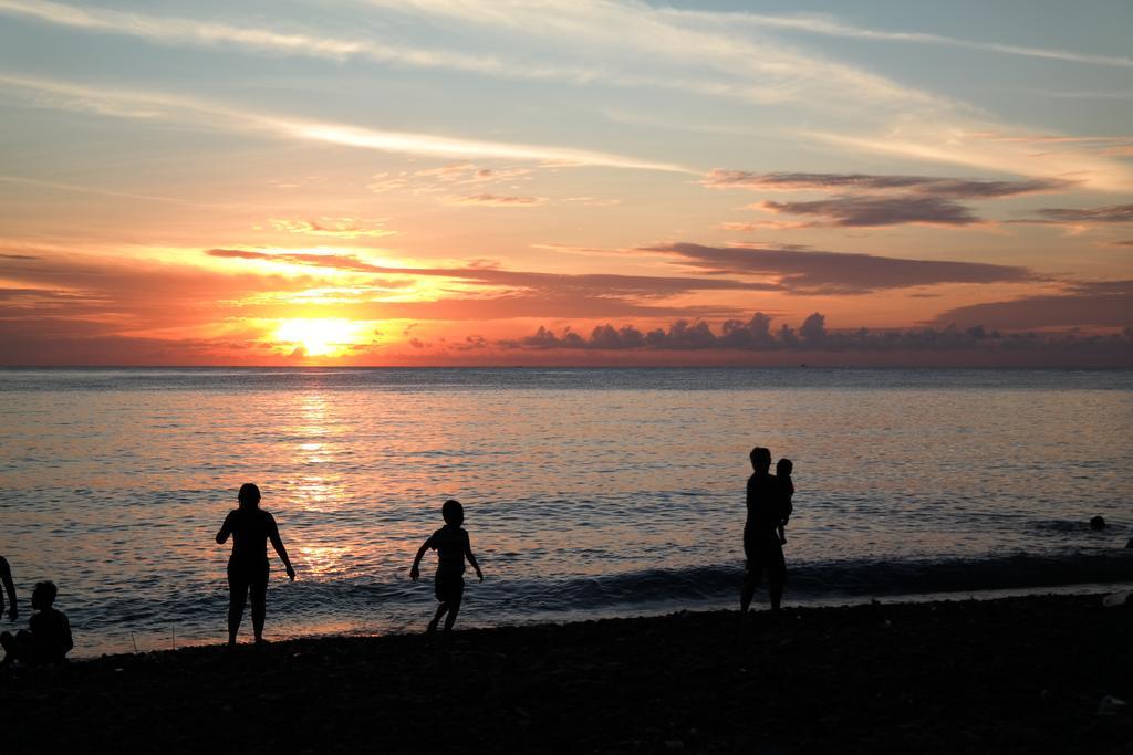Resort Cili Emas Oceanside 3*