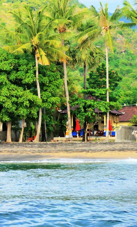 Guest house Bintang Beach