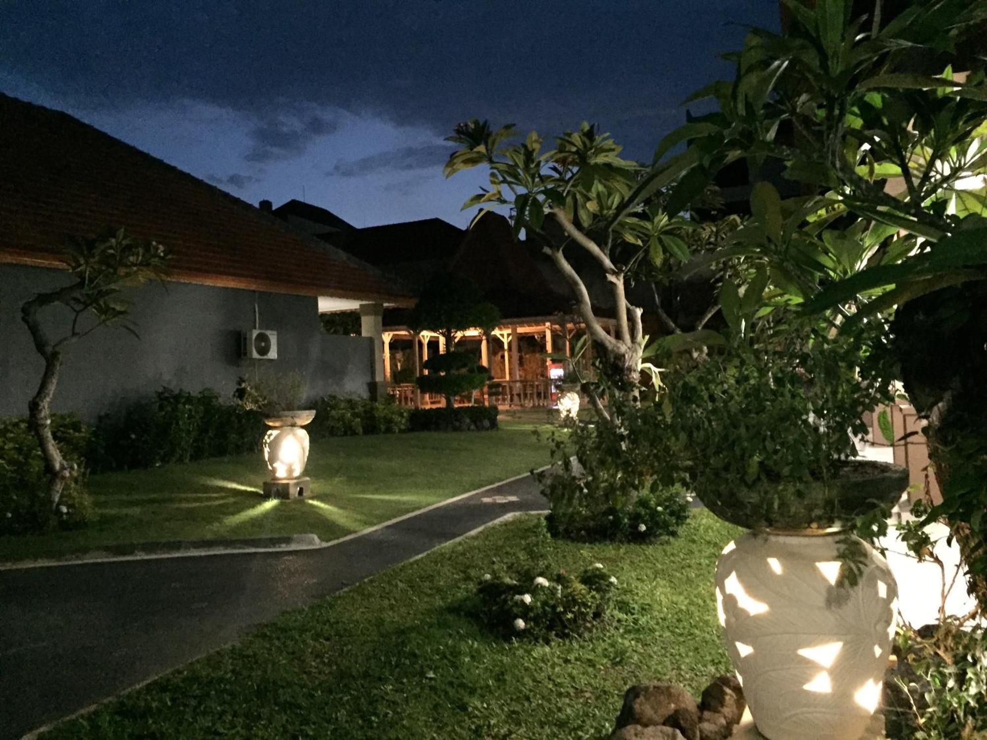 Agung Hotel 3*