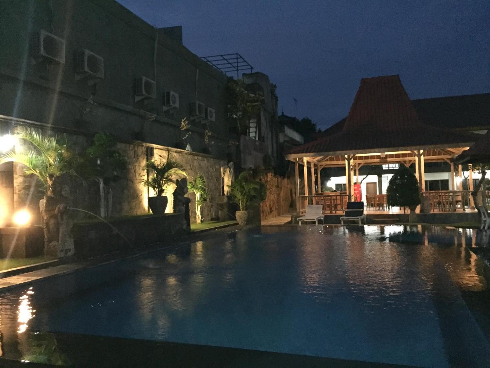 Agung Hotel Kuta (Bali)