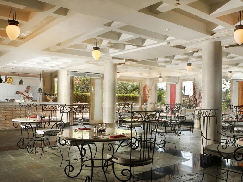 Resor Nikko Bali Benoa Beach 5*