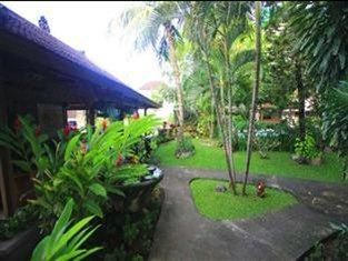 Hotel Bali Subak 2*