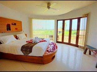 Floating Leaf Eco-luxury Retreat Sukawati (Bali)
