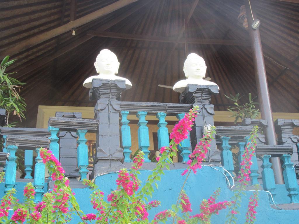 Bo's Bungalows And Restaurant BALI